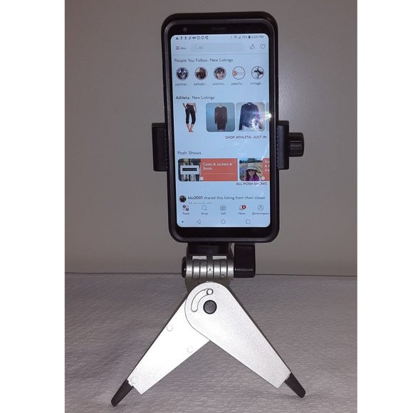 Small Tripod for cell phones & digital cameras - Posh Show Accessory - Picture 7 of 7